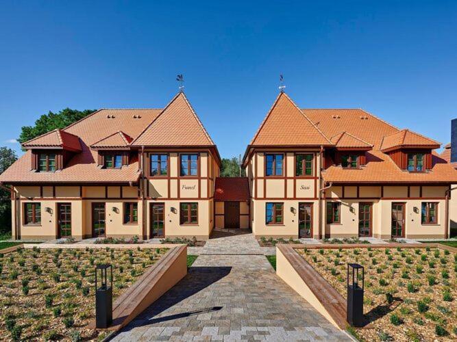 Musselmow Luxusappartement Sissi In Wendorf Im Bernsteinland מראה חיצוני תמונה